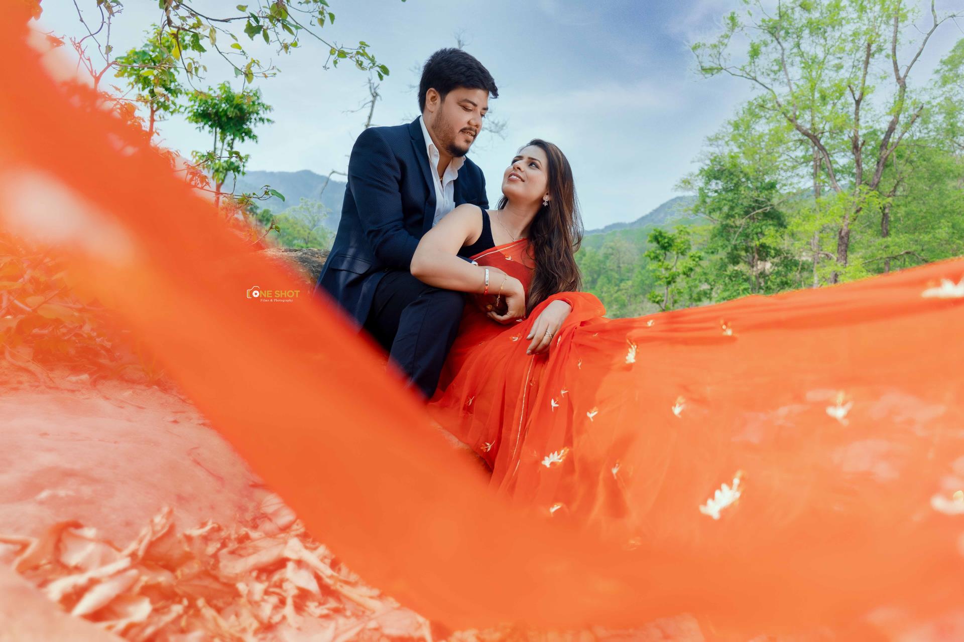 One Shot Films is a best wedding photographer in Gorakhpur. Providing services like pre wedding photography, engagement photography, video production of music videos and creative photography & videography